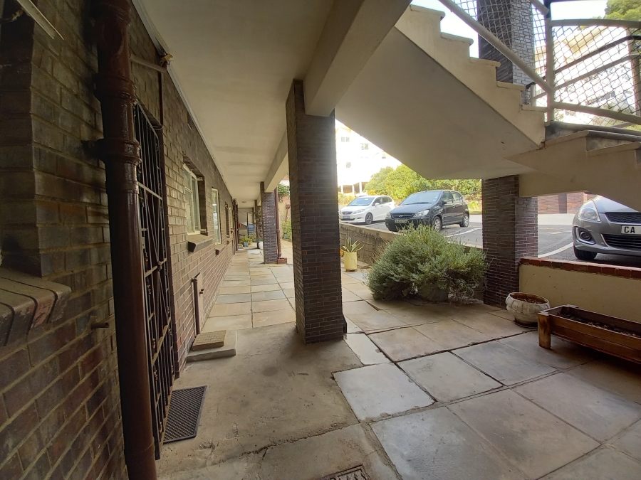To Let 2 Bedroom Property for Rent in Tamboerskloof Western Cape